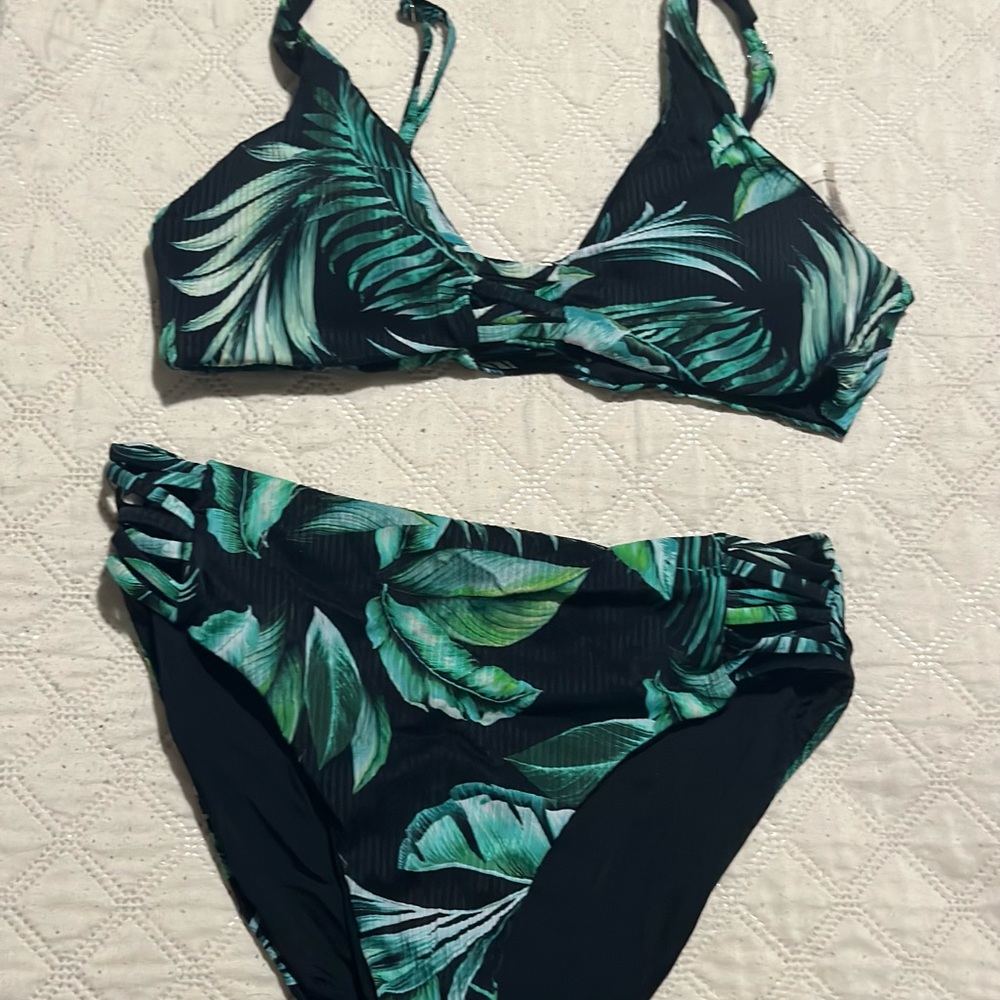 Bikinis 👙 - Picture 7 of 12